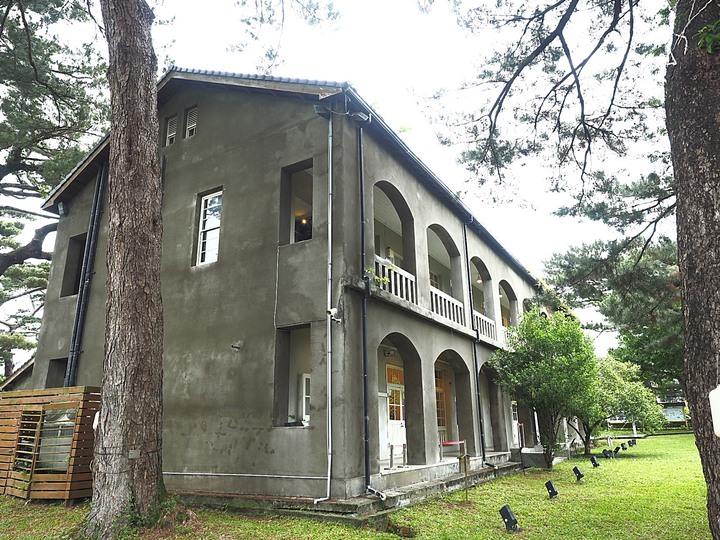 花蓮市 將軍府、松園別館、台開心農場、星巴克洄瀾門市、晨研早午餐 —梅雨季中的花蓮旅行,第一部