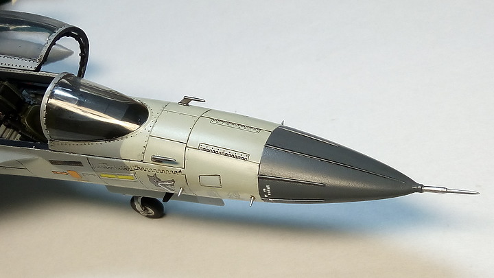 點我看大圖 FREEDOM 1/48 F-CK-1D 經國號戰機