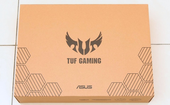 新一代香香機 ASUS TUF GAMING A15 FA506 開箱