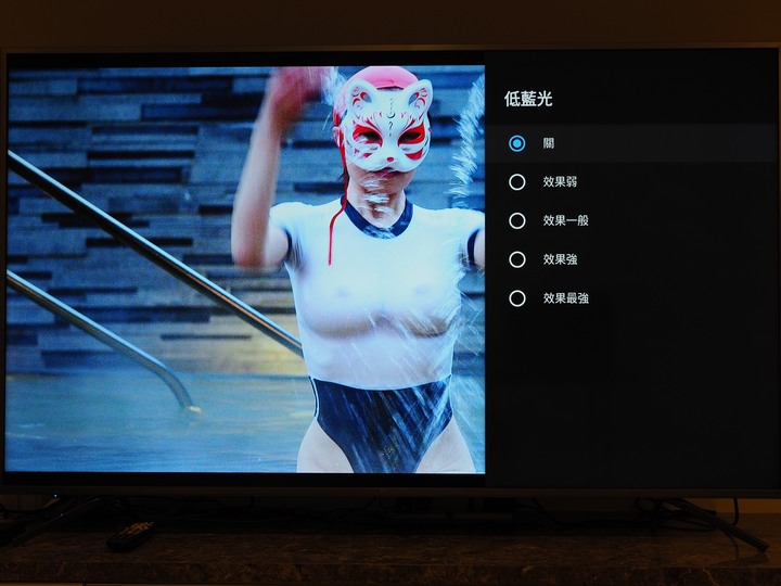 點我看大圖 恐龍小妹的BenQ不閃屏65吋4K電視開箱