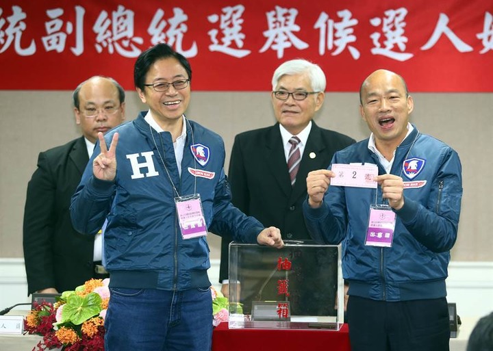 哪個可惡到必須被趕下台？