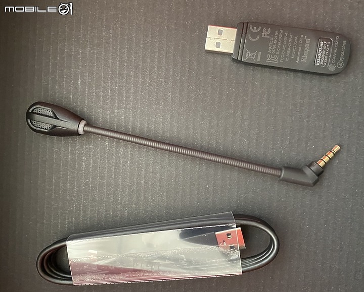<開箱> 無線拘束 HyperX CLOUD Flight S 7.1 + ChargePlay Base 充電版