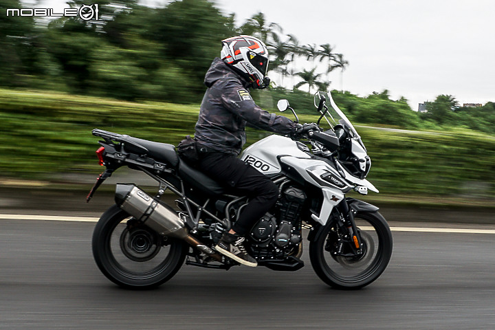 Triumph TIGER 1200 XRᴛ 試駕 頂規大虎絕非虛張聲勢