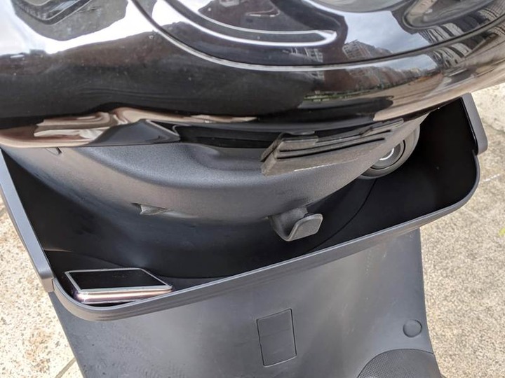 iE125的終於有置物架了(非EM官方版)