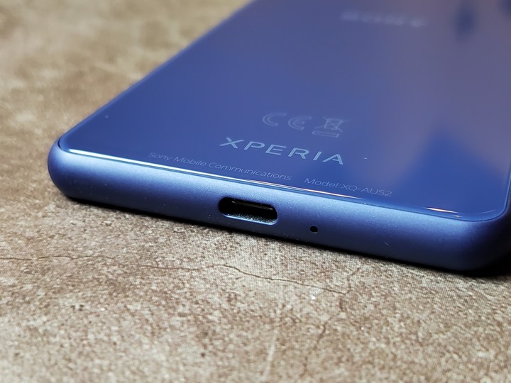 開心灑花 Xperia 10 II 今天到手