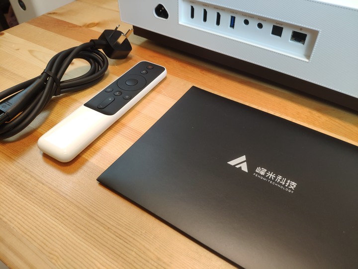 峰米 4k Cinema 百吋大螢幕 + 主動式3D 雷射投影 激光電視開箱