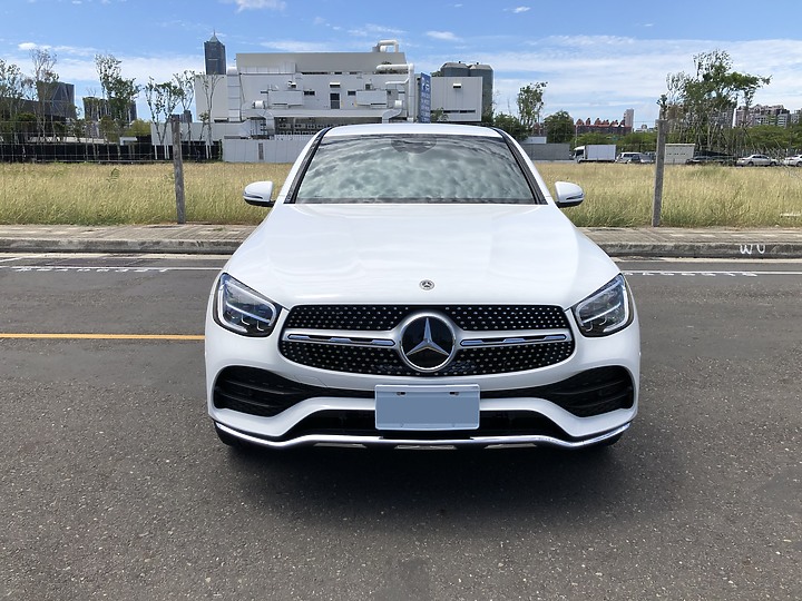 開箱 - GLC 300 COUPE 2020 白