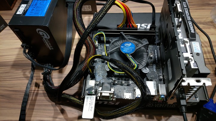 錢太多買兩塊主板?主機板對決H310晶片組、B365晶片組帶來效能差異竟然?!