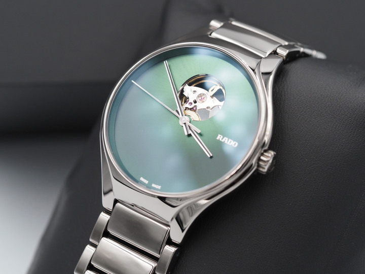 一窺極簡美學的 Rado True Secret 機械腕錶(開箱)