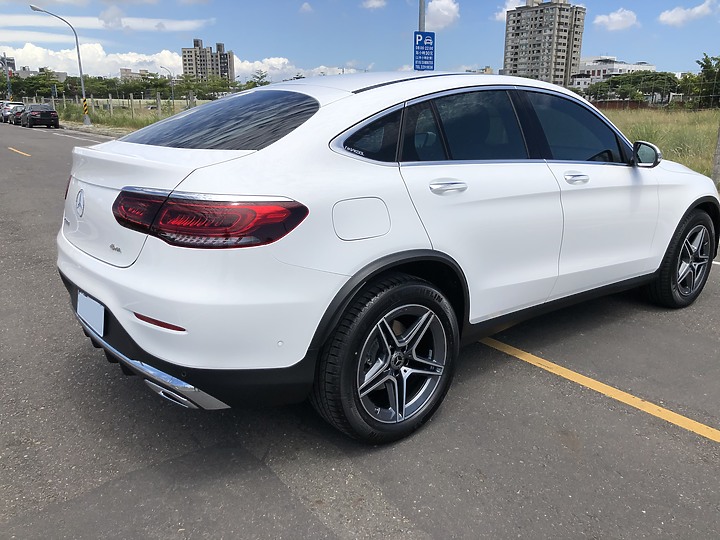 開箱 - GLC 300 COUPE 2020 白