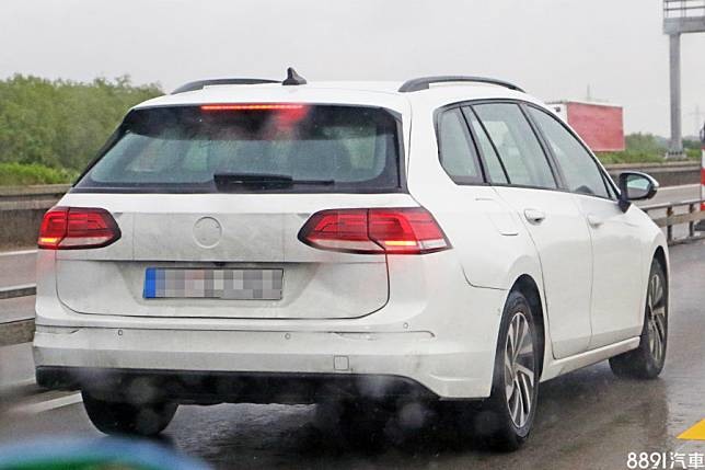 首度露面！新一代福斯Golf Variant測試車捕獲