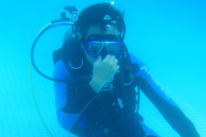 (映像分享) 安心潛進、輕鬆享樂 in 新北市龍洞 【Open Water Diver/開放水域潛水員教學】feat.海洋星球潛水訓練中心 & Canon PowerShot G1 X Mark III