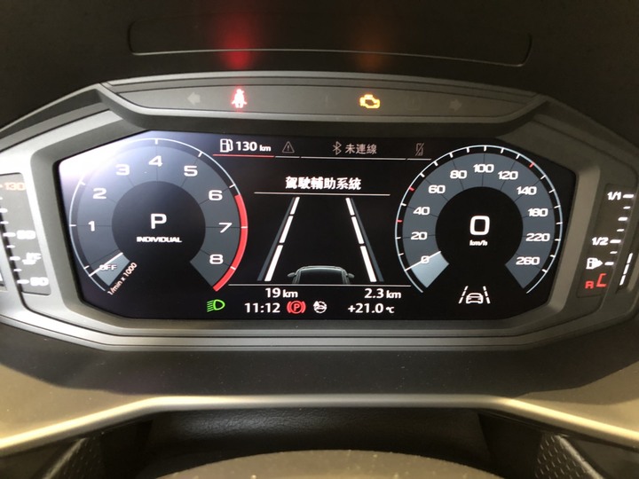 A1 Sportback 終於有車了