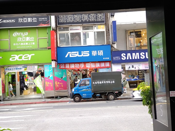 Sony Xperia 10 II 台北八德店拍照測試