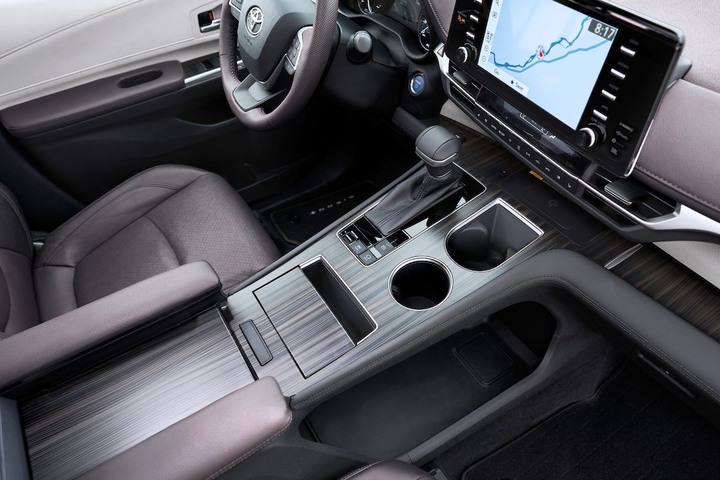 Toyota 第四代Sienna發表！TNGA-K底盤、2.5L Hybrid引擎
