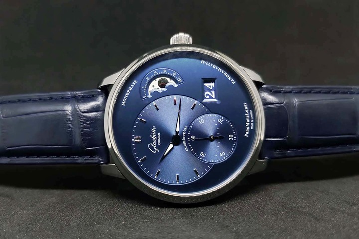 [開箱] 我終於入手啦！Glashütte Original PanoMaticLunar藍面月相腕錶