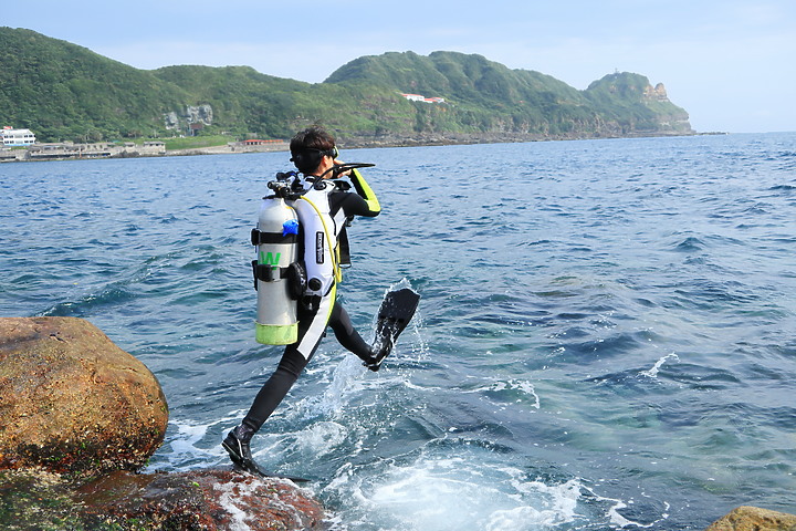 (映像分享) 安心潛進、輕鬆享樂 in 新北市龍洞 【Open Water Diver/開放水域潛水員教學】feat.海洋星球潛水訓練中心 & Canon PowerShot G1 X Mark III