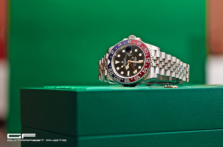 --百事可樂-- Rolex 勞力士 126710 BLRO GMT Master II 紅藍開箱