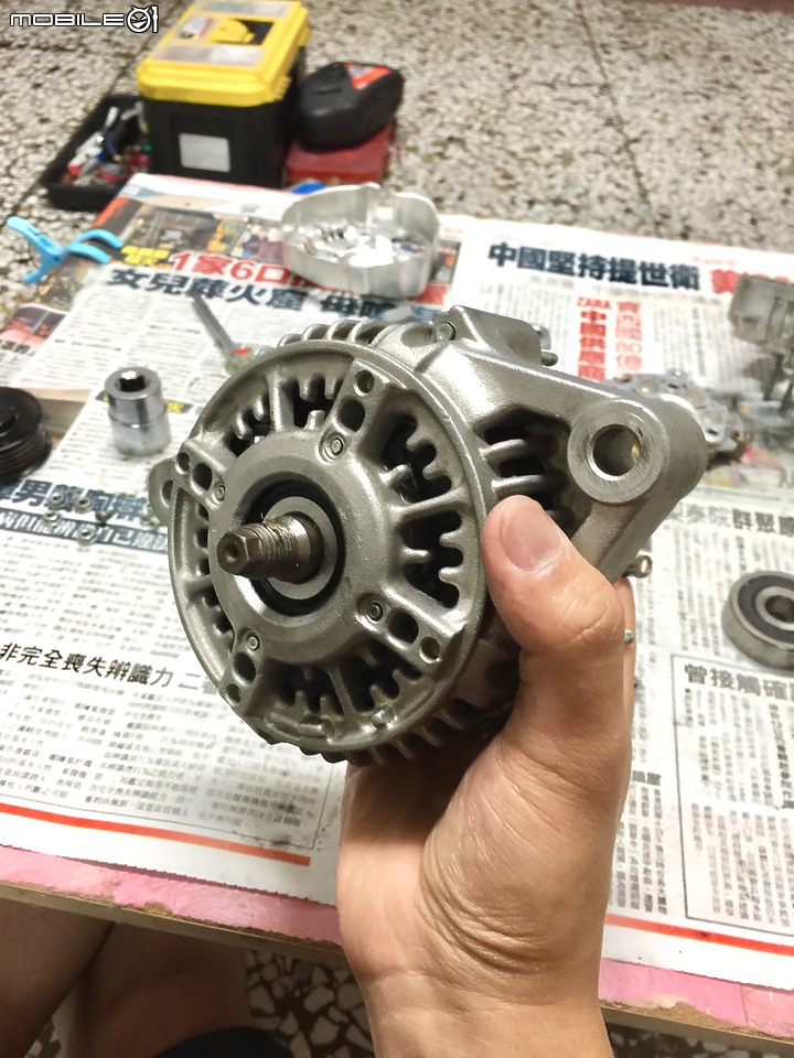 更新COROLLA  7A-FE發電機軸承