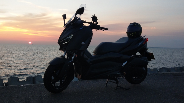 XMAX300台南黃金海岸~追日~