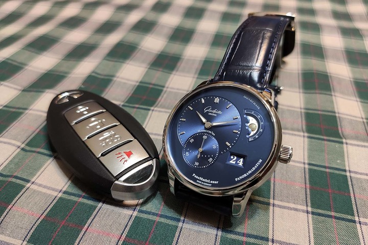[開箱] 我終於入手啦！Glashütte Original PanoMaticLunar藍面月相腕錶