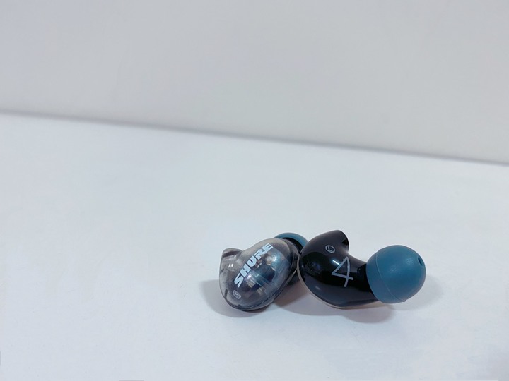 點我看大圖 【開箱】Shure AONIC 4 品牌首款圈鐵耳機