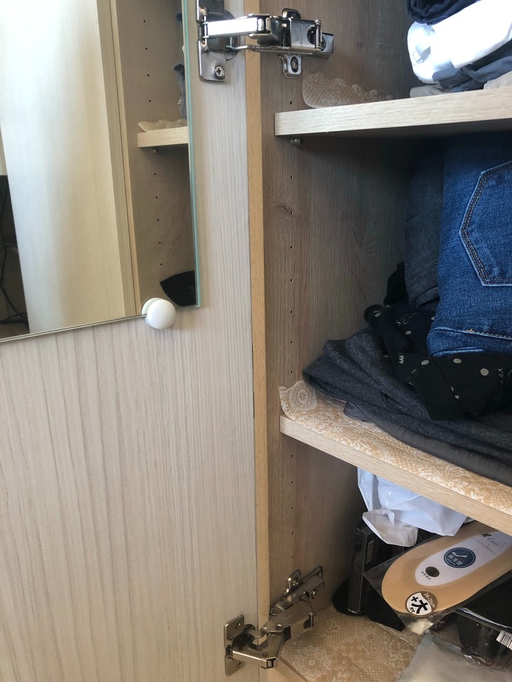 [求助]系統櫃門板關不起來