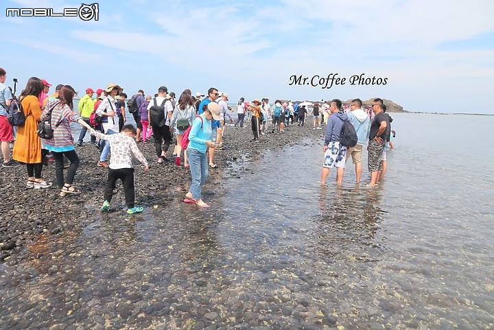 【澎湖三天兩夜】摩西分海散步去外島。早餐來碗牛雜湯、雙色飯團 (6)