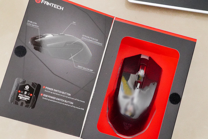 (開箱) FANTECH WGC1 充電式RGB 2.4G無線電競滑鼠