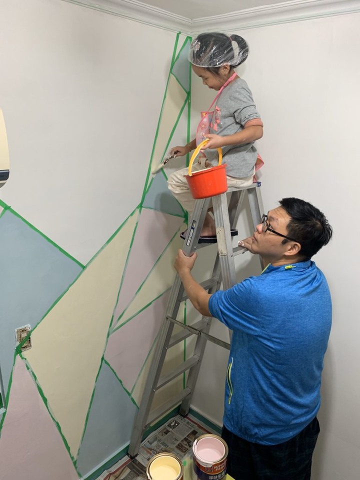 【開箱 灰綠色油漆-小雨時光】油漆 DIY 教學