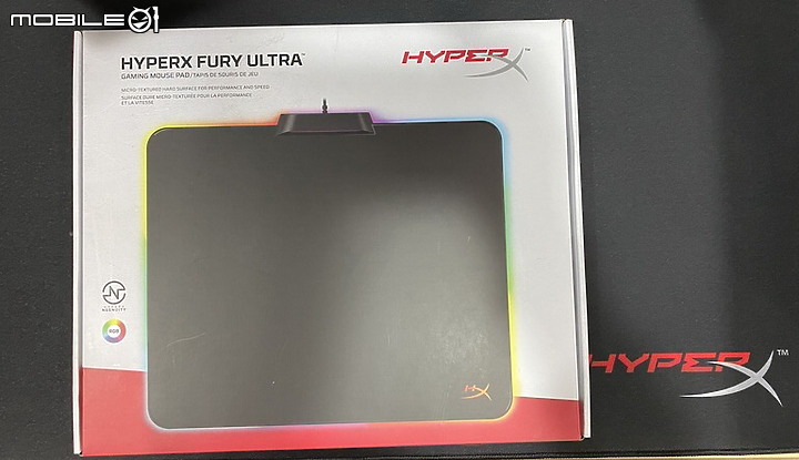 點我看大圖 多按鈕輕量經典手感 HyperX Pulsefire Raid 新鼠 FURY Ultra RGB 鼠墊開箱