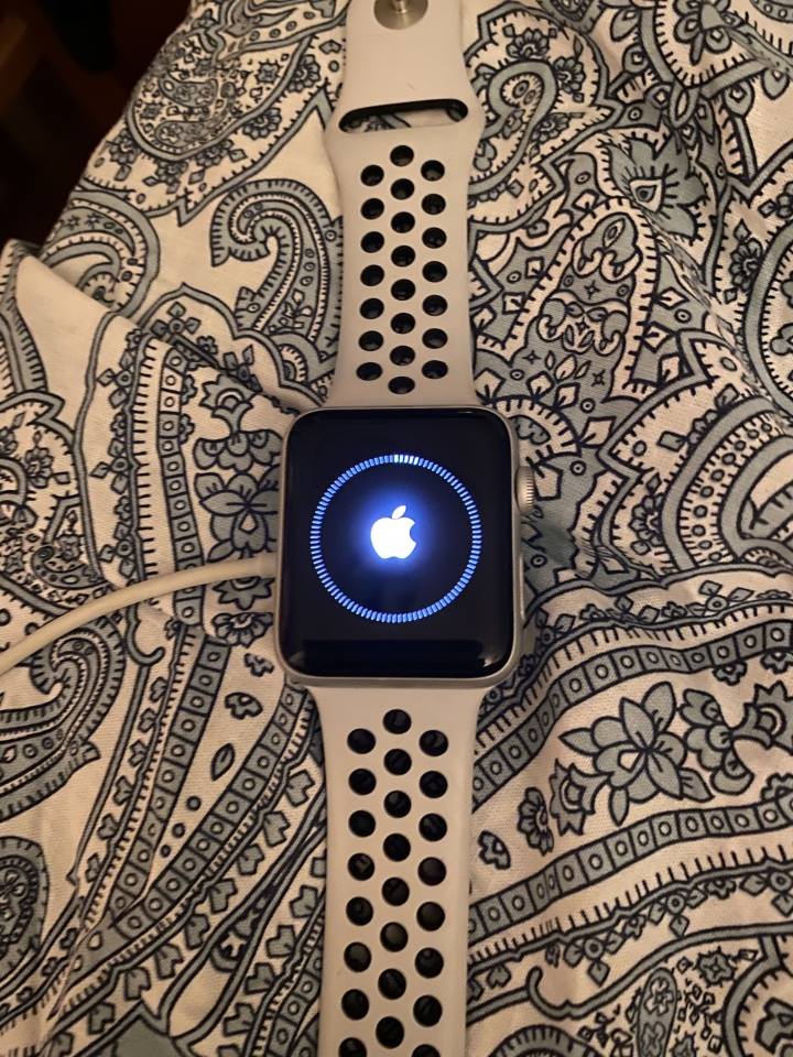 有關Apple Watch 3 GPS版疑似故障求助