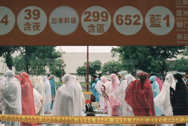 坐爆台北車站，野餐唱歌靜坐躺臥皆可#272