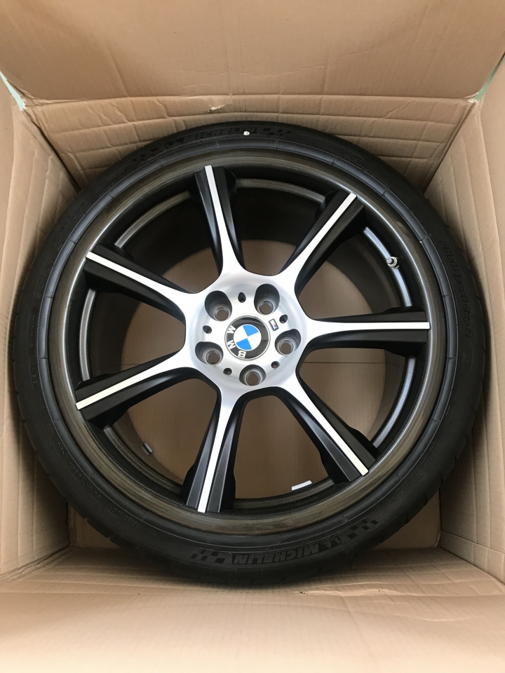 5/1 更新了 M4 GTS 中古鋁圈 開箱文