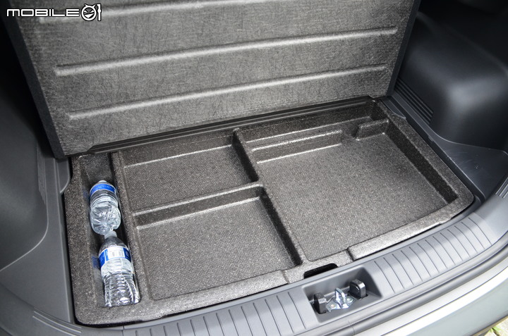 Hyundai Kona Hybrid 試駕,油電休旅新勢力!