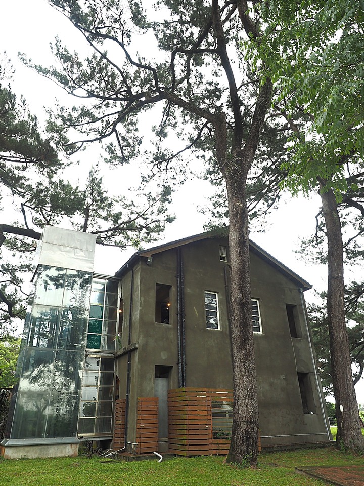 花蓮市 將軍府、松園別館、台開心農場、星巴克洄瀾門市、晨研早午餐 —梅雨季中的花蓮旅行,第一部