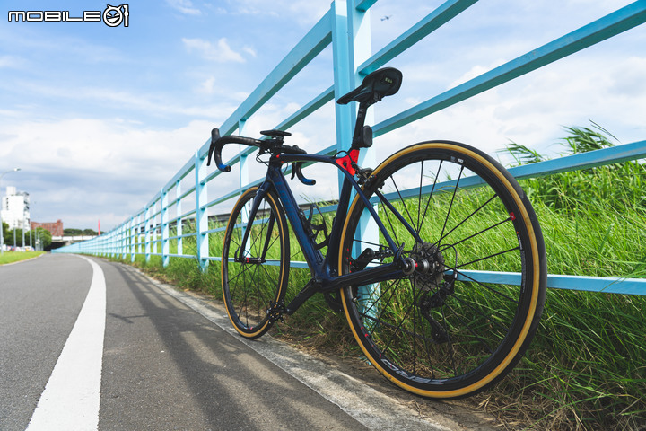 Garmin Edge 130 Plus 衛星導航、Varia315 車後雷達實測 初入門車友的實用配備!