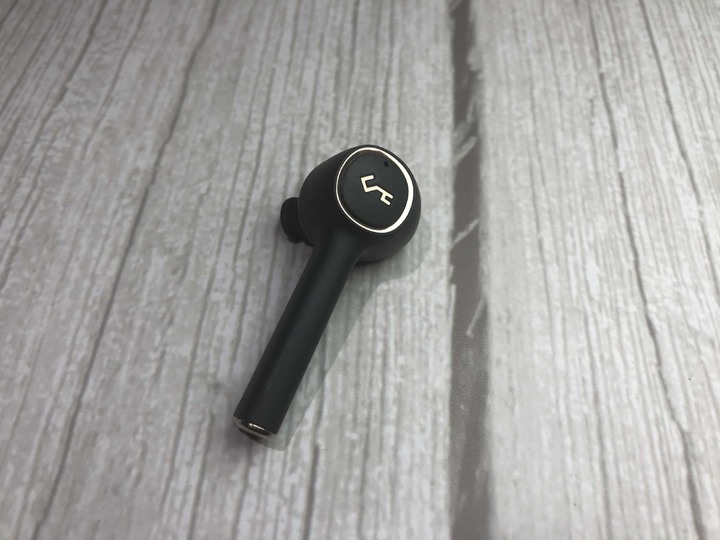 AUKEY Key Series EP-T18NC 音質首選 三頻均衡耐聽,主動降噪續航優!