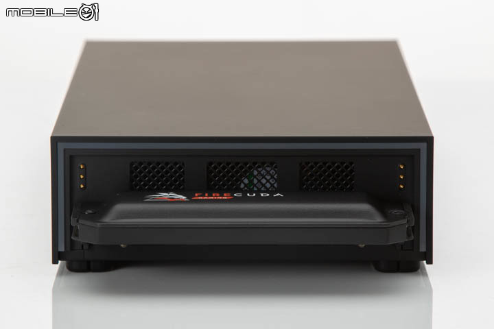 Seagate FireCuda Gaming Dock 外接硬碟+擴充塢實測 | 同時擴充容量與周邊連接的夢想配件