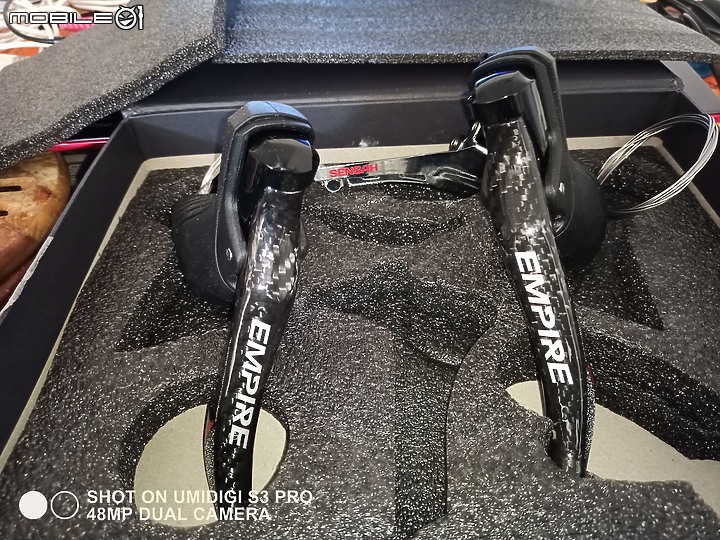 點我看大圖 開箱!!! SENSAH Empire pro carbon group set
