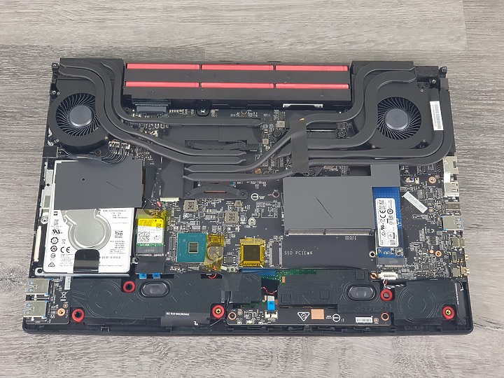 【小亞開箱】MSI GL65 10SCSR 淬鍊進化，造就最強評價遊戲機