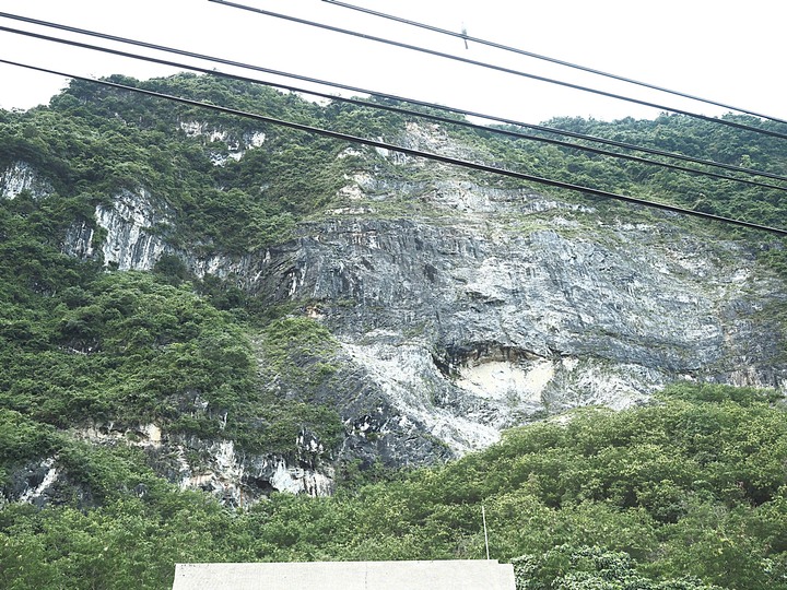 花蓮 富源車站｜拔仔庄常民文化館、大農大富平地森林園區、光復車站、翁游韭菜臭豆腐、廖快菸樓｜大榮國小教師宿舍｜林田警察官吏派出所及舊林田派出所、森山舍咖啡、新城(太魯閣)車站、崇德車站—梅雨季中的花蓮旅行，第四部