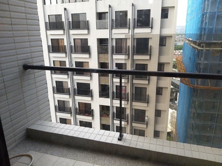 我的陽台玻璃自爆故事(總圓建設在竹北的建案)