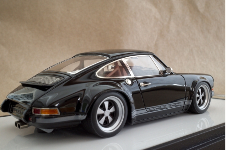 Singer 911 by Make Up