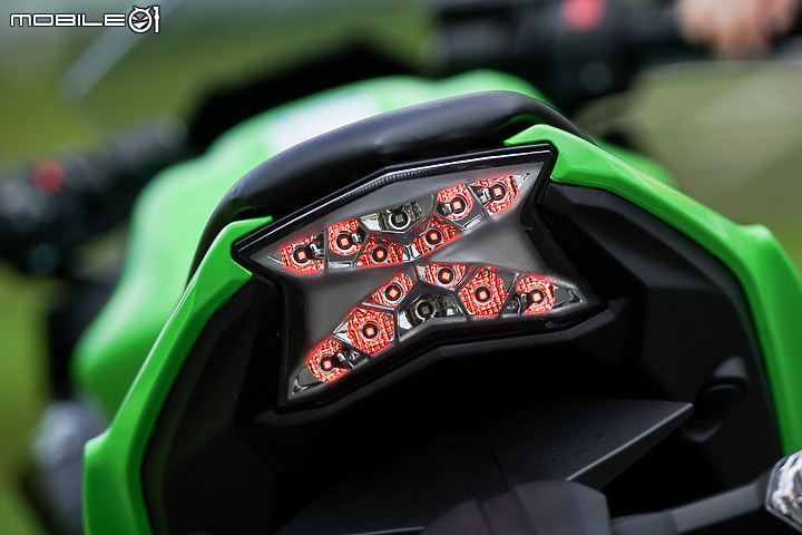 Kawasaki Ninja 650 改款試駕 外型提升配備更超值