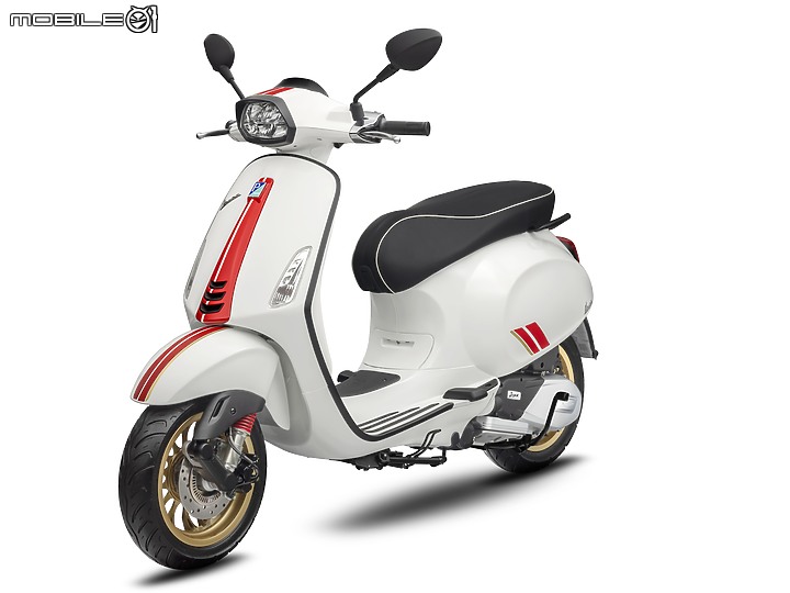 【快訊】Vespa Sprint 150 Racing 60's 特仕版預購開跑！賽車條紋永不退流行！