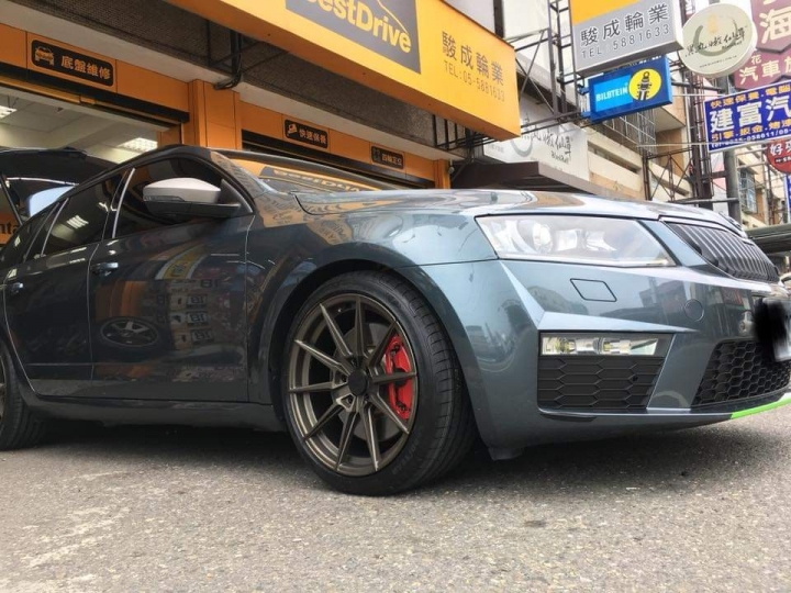 Skoda Octavia combi VRS 四年歷程