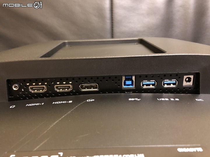 GIGABYTE技嘉G32QC 賣到缺貨的大尺寸2K螢幕