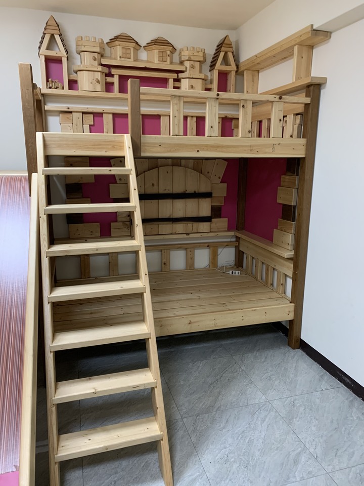 小朋友的雙層床