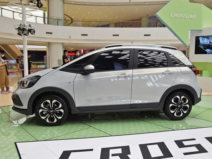 中國國產四代FIT亮相，有兩種版本可以選擇